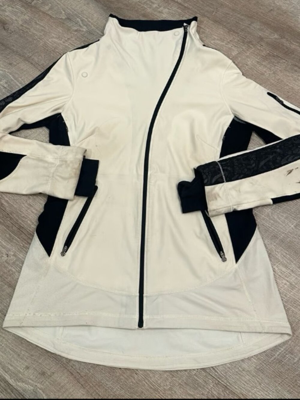 Lululemon Women’s Jacket Size 8